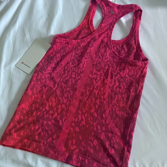 🆕❤️ Lululemon Swiftly Tech Racerback 2.0 - Camo Cover Red Rock Flare - Picture 8 of 11
